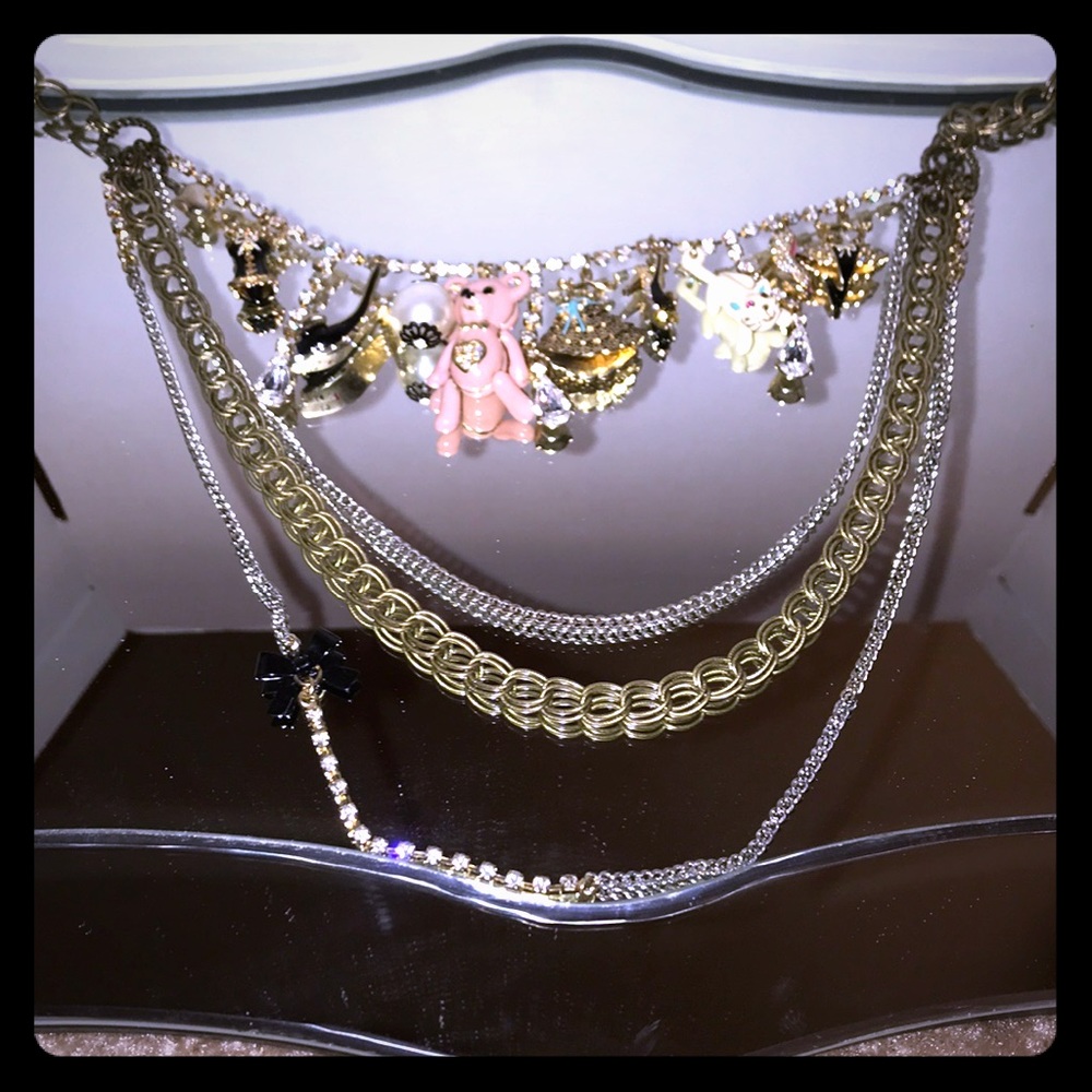 Flawless Betsey Johnson Vintage Necklace 🐻 💕
